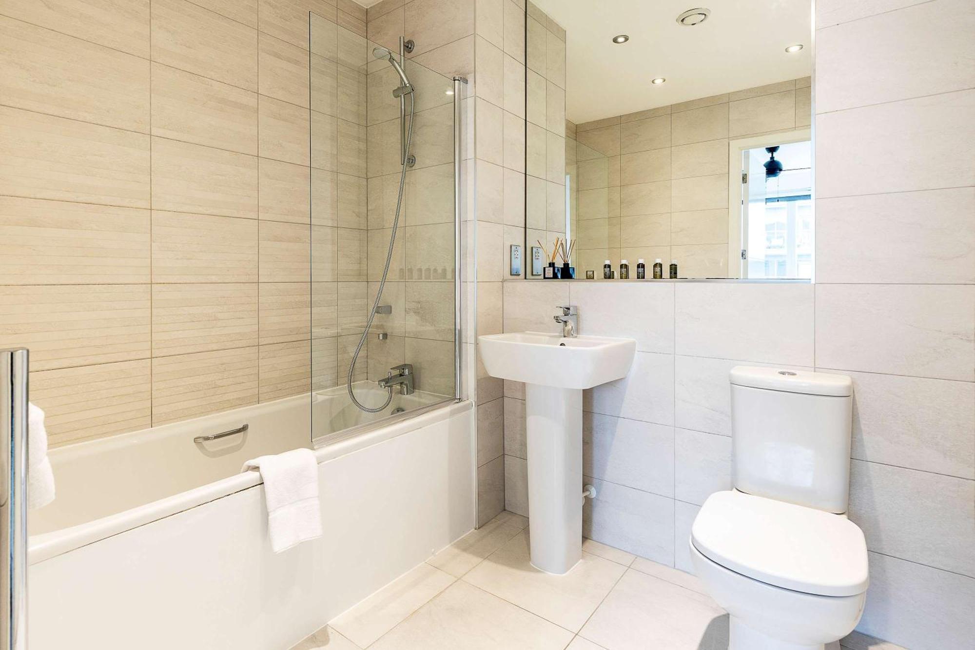 3br Poplar Views Of Canary Wharf Apartamento